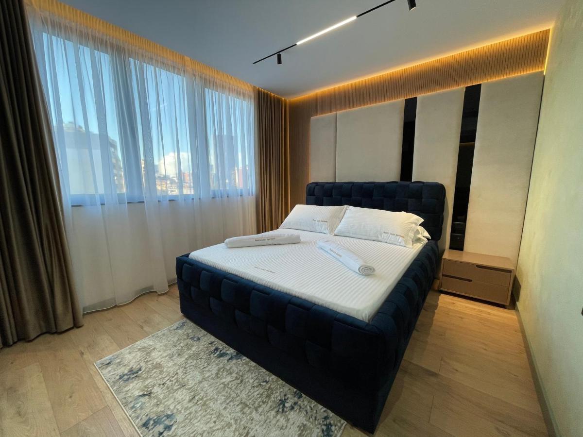 Queens Luxury Apartments ティラナ エクステリア 写真